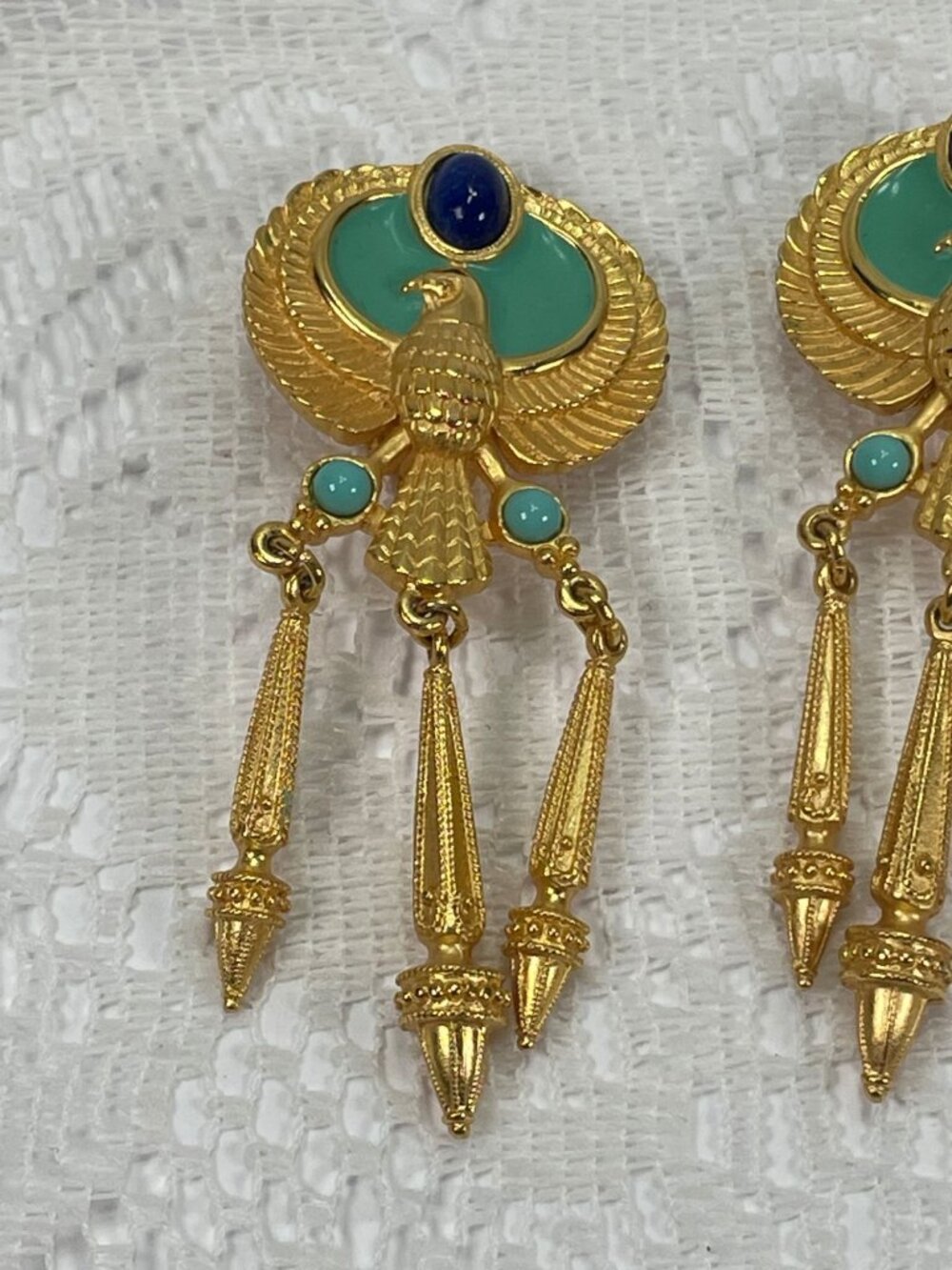 Elizabeth Taylor/Avon Egyptian Revival Gold Clip-On Earrings Blue & Turquoise - Picture 2 of 6